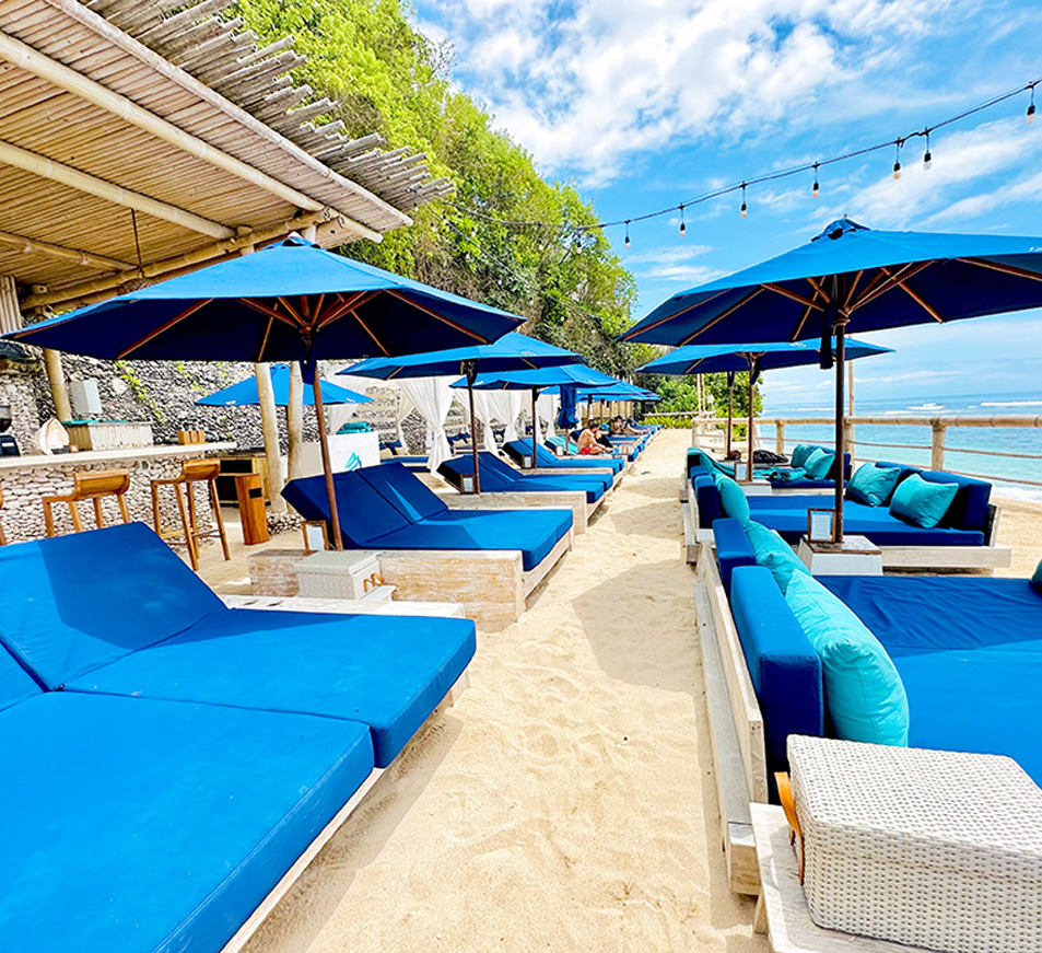 Beach Club: Surga Dunia yang Tersembunyi!